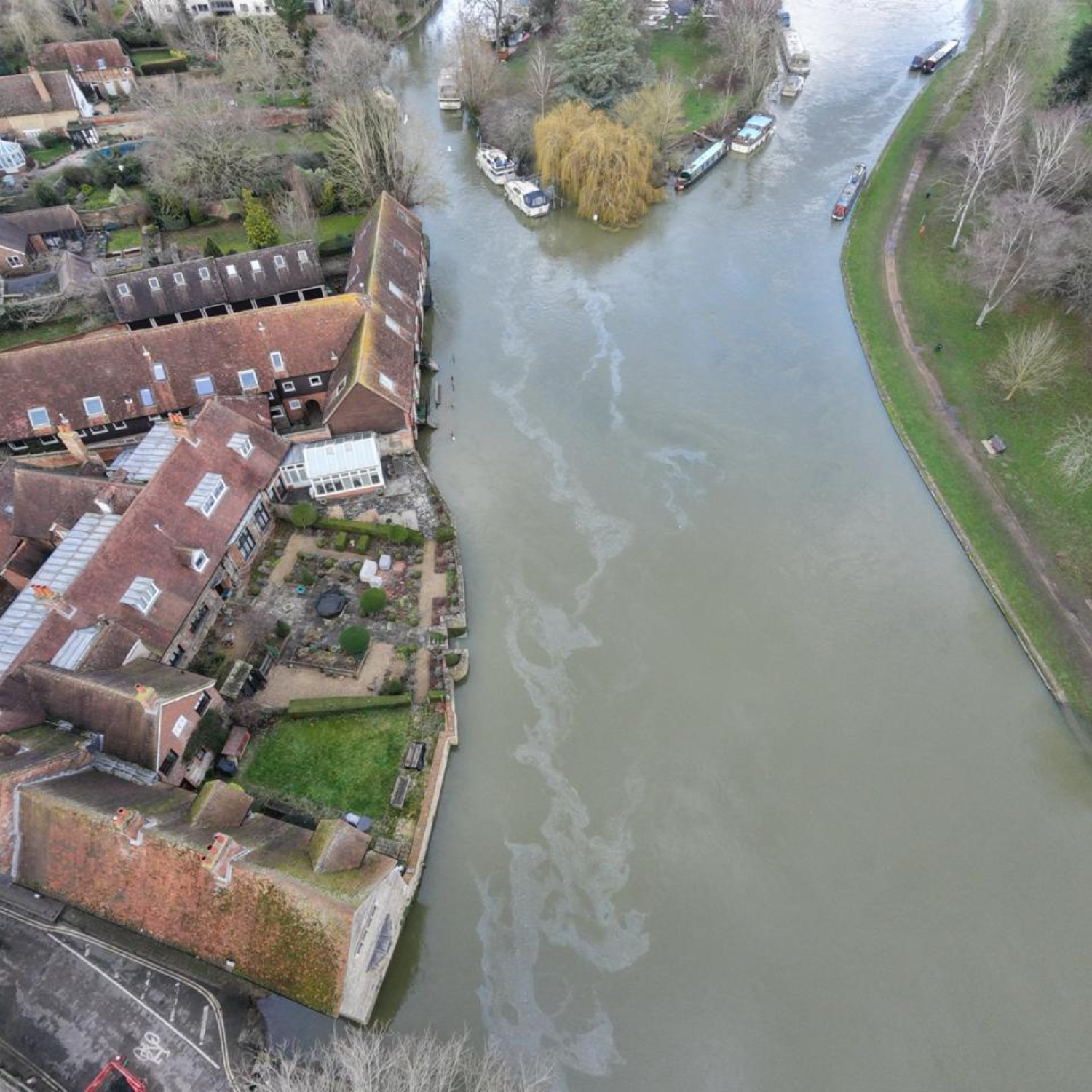Aerial view of the Abingdon River, captured by photographer Paul Goddard.